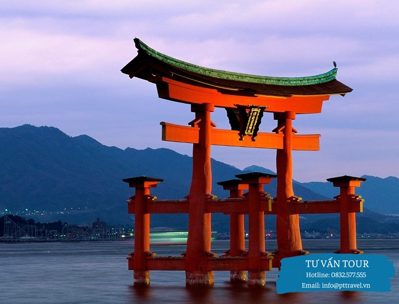 du lịch đền Itsukushima Nhật Bản