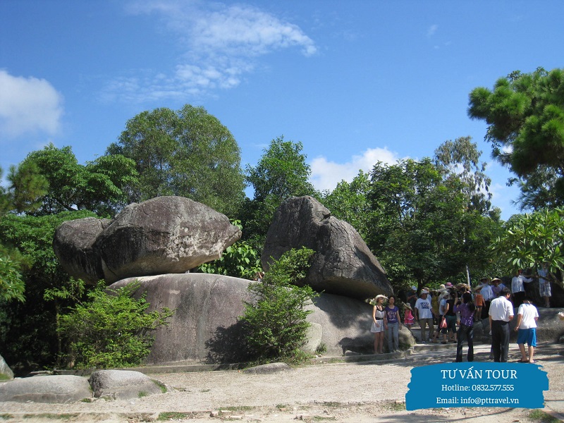 hòn trống mái sầm sơn