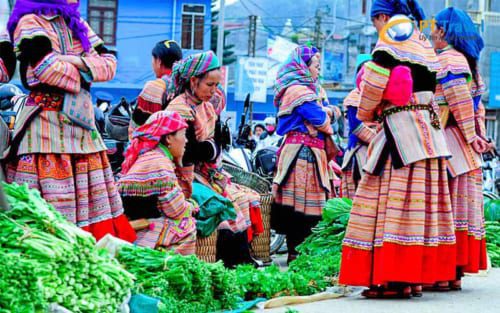 Chợ phiên Đồng Văn Hà Giang