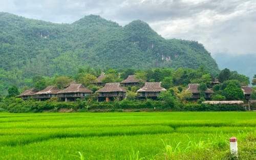 Những ngôi nhà tại Bản Lác Mai Châu