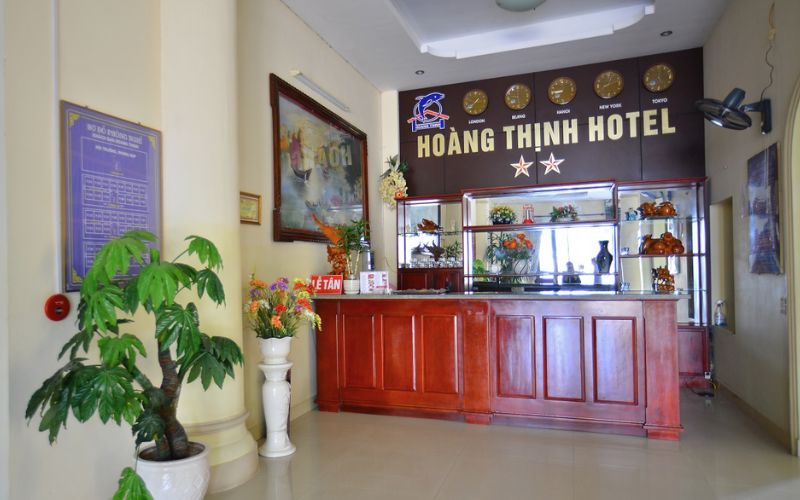 Bàn check in của khách sạn 2 sao Hoàng Thịnh